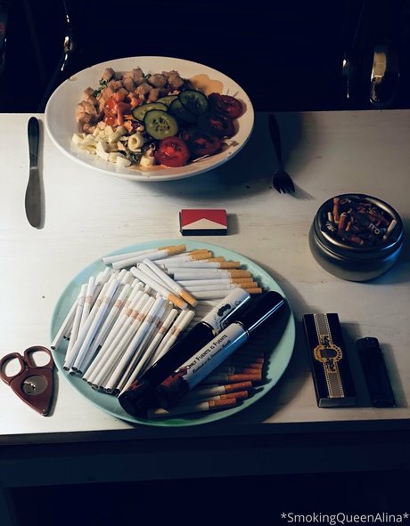 smokingqueenalina OnlyFans Nacktbilder