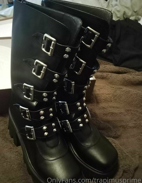 trapimusprime OnlyFans Lesbisch