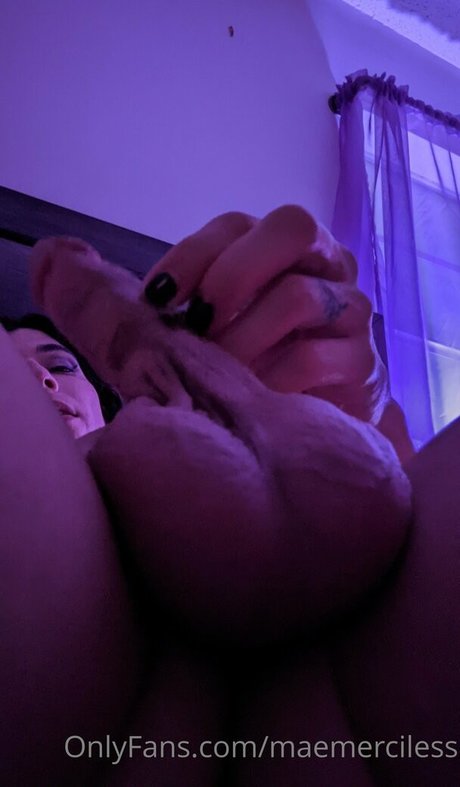 blonden footjob nur fans Kunst nackt Porträt