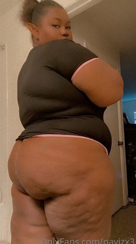 nayizx3 OnlyFans explizite Inhalte