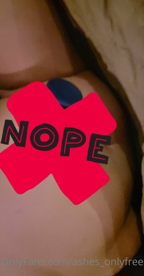 ashes onlyfree Nacktbilder von OnlyFans