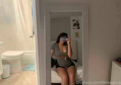 Kami sama Nacktpornos auf OnlyFans