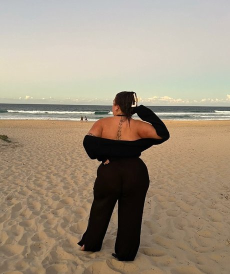 Antonia Waerea Adams Titten OnlyFans