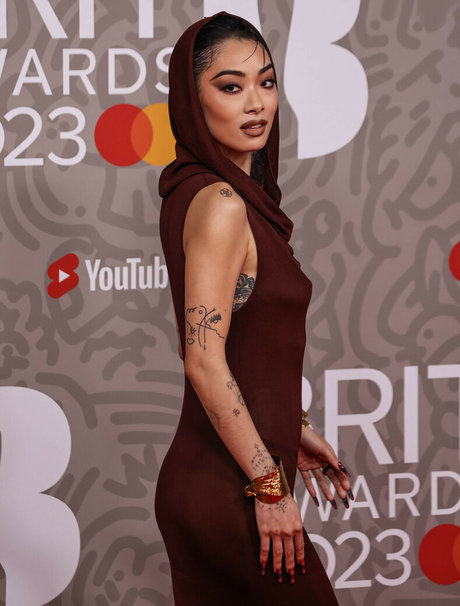 Rina Sawayama Profilbild