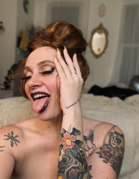 hotdonna666free OnlyFans nackte Brüste