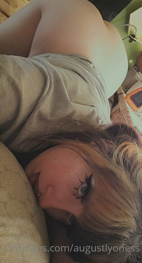 augustlyoness Nacktbilder von OnlyFans geleakt