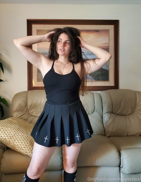 realaikobliss OnlyFans geleakt.