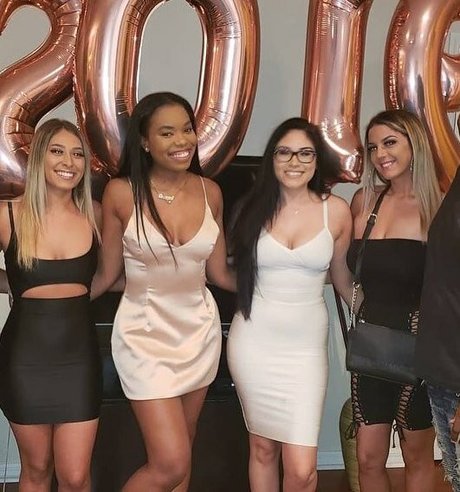 junge asiatische onlyfans heißer Porno Album