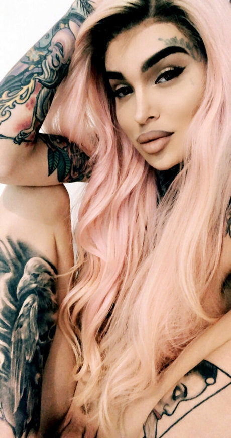 Emy Lee Leaked OnlyFans Bilder