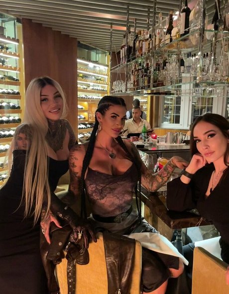 Emy Lee OnlyFans-Pornos