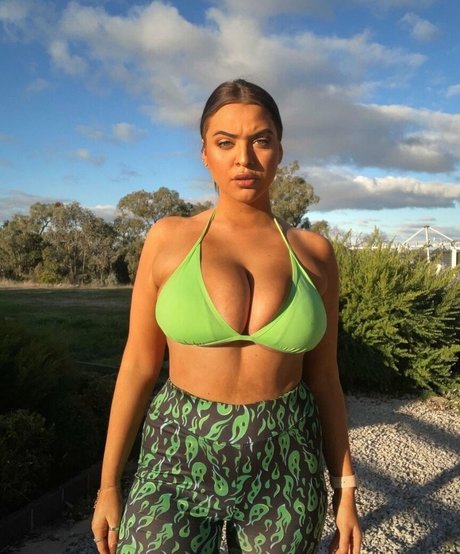 Elouise Nacktbilder auf OnlyFans