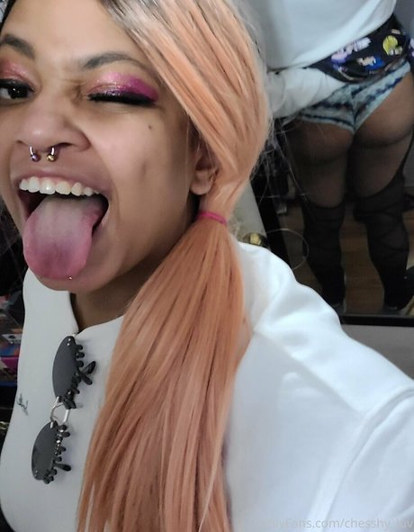 chesshy luv OnlyFans-Archiv