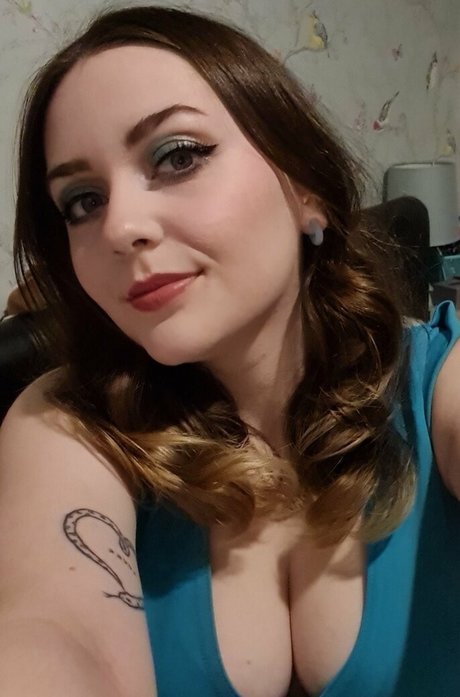 Chloe Holt OnlyFans Pornografie