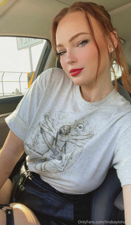 lindsaylohann OnlyFans Leak