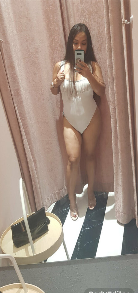 amyamorevip OnlyFans nackte Brüste