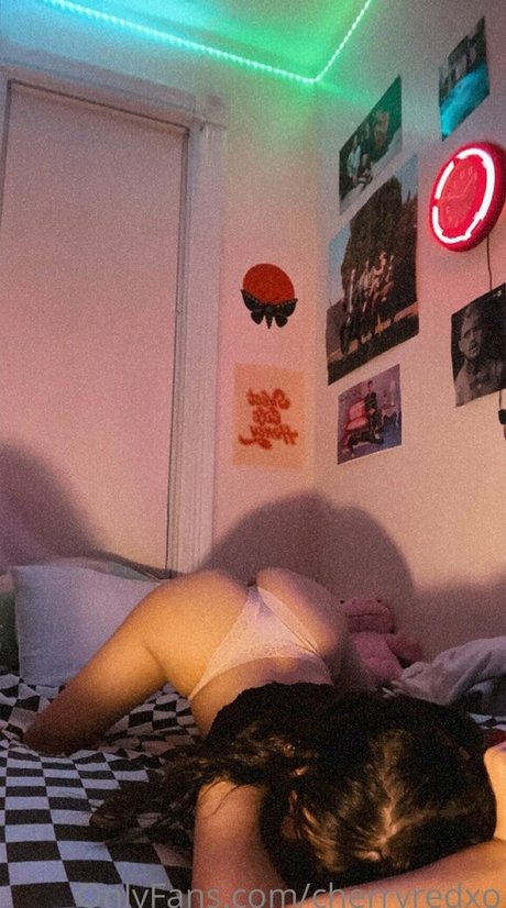 cherryredxo OnlyFans NSFW