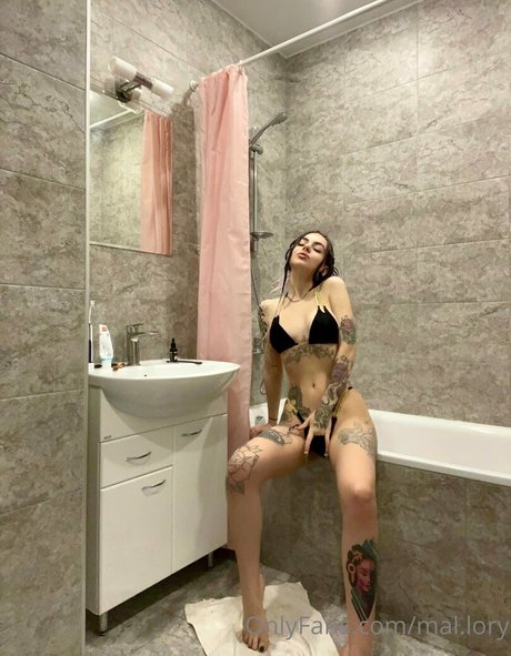 mal lory OnlyFans Gratis-Inhalte