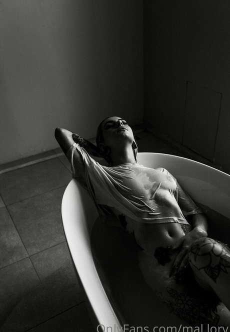 mal lory OnlyFans Leak