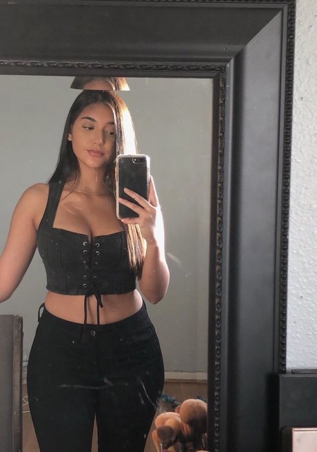 Chloe Medina Nacktbilder von OnlyFans geleakt