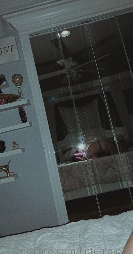 Kittenjojo18 OnlyFans Lesbisch