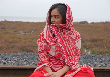 Sukh Bains Nacktbilder OnlyFans geleakt