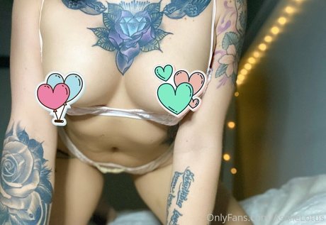 lotustribe Brüste OnlyFans