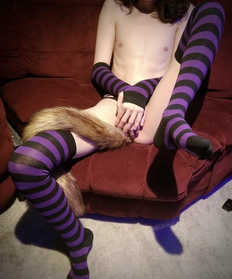 plushopossum NurlyFans-Brüste