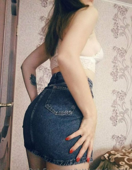 tettikettyfreefree OnlyFans Nacktbilder