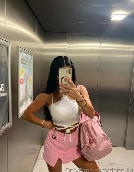 dann lla Leaked OnlyFans Nacktbilder