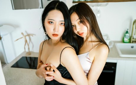 leeeee mona Nacktbilder geleakt OnlyFans