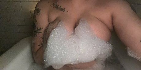 Lilyellowdevil Model OnlyFans Foto