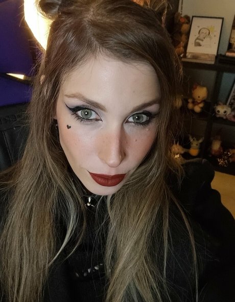 Chio Uyuni OnlyFans Nacktbilder geleakt