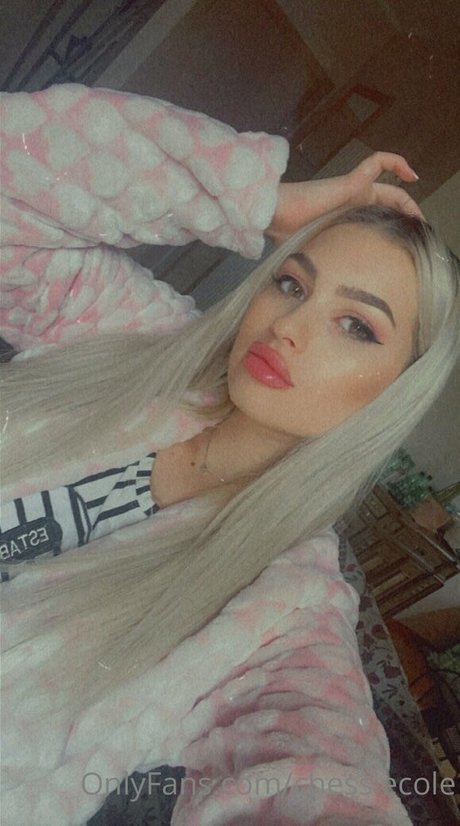 chessiecole Neue geleakte OnlyFans-Inhalte