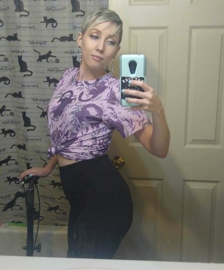 ikuyikuy Nacktpornos auf OnlyFans