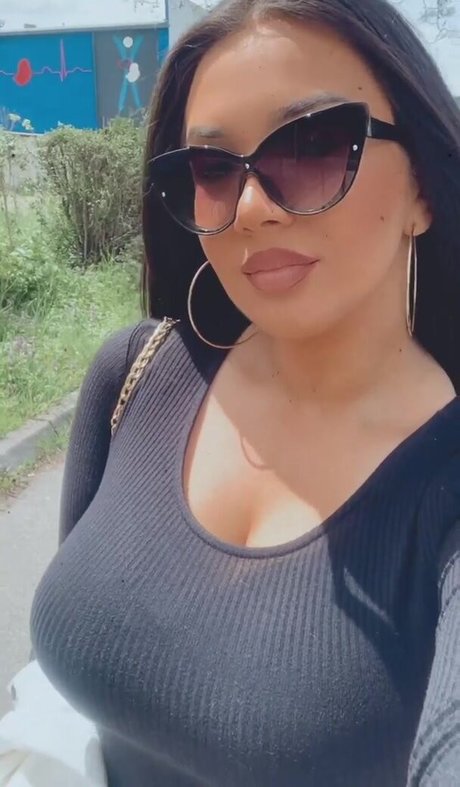 Emina Jahi OnlyFans Sex