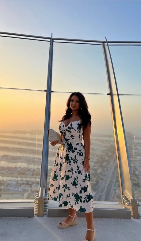 große titten dünne onlyfans schön Shot