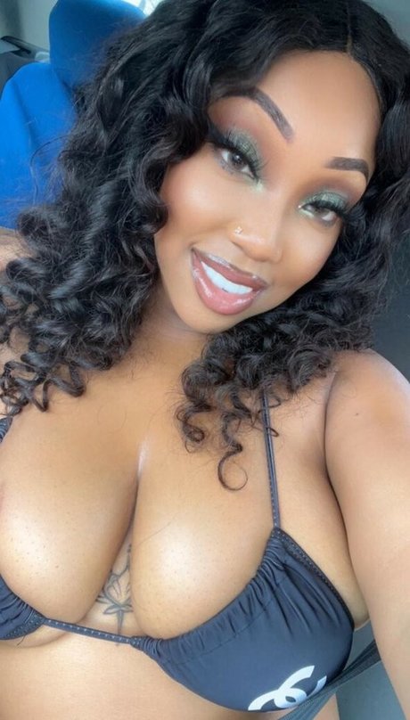 Amilli Monroe OnlyFans kostenlos geleakt