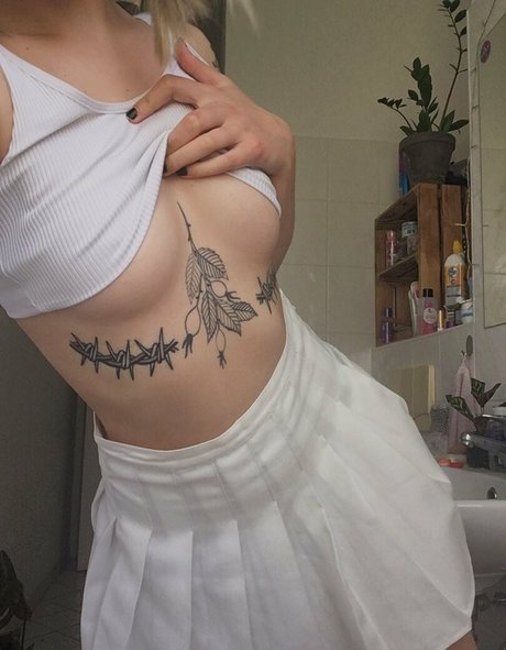 Sophia Does Random Stuff OnlyFans Bilder geleakt