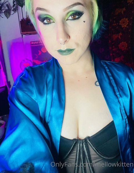mellowkitten Leak von OnlyFans