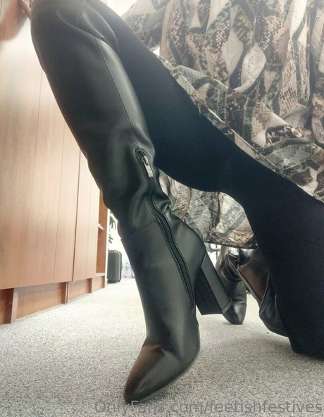 feetishfestives OnlyFans