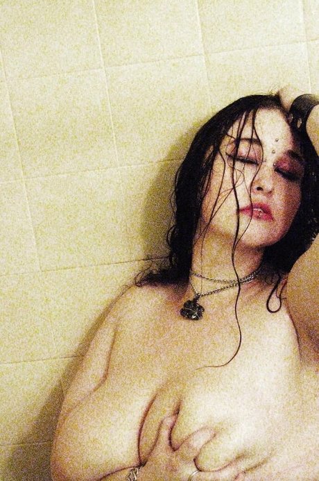 RainIsWet OnlyFans Sextape