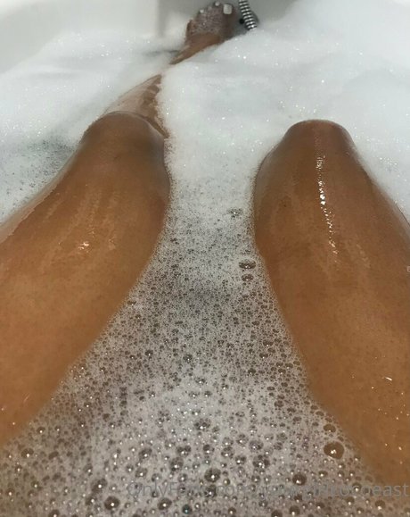 yourgirlcocoeast OnlyFans Leak Pornografie