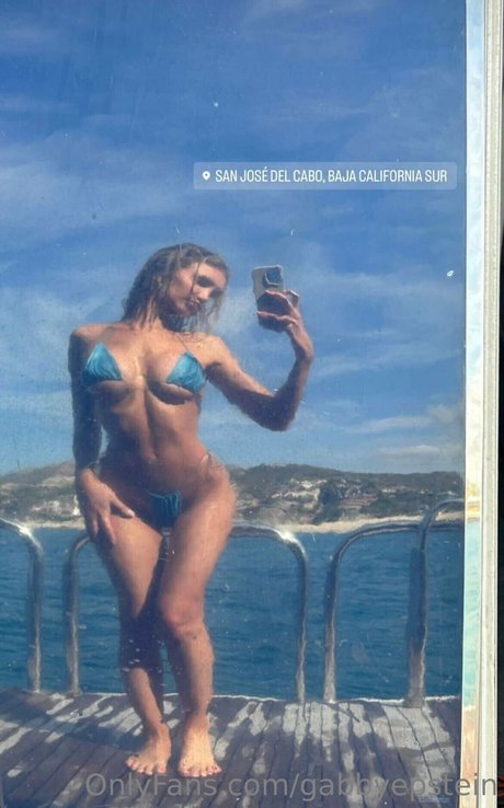 Gabby Epstein model beautiful img