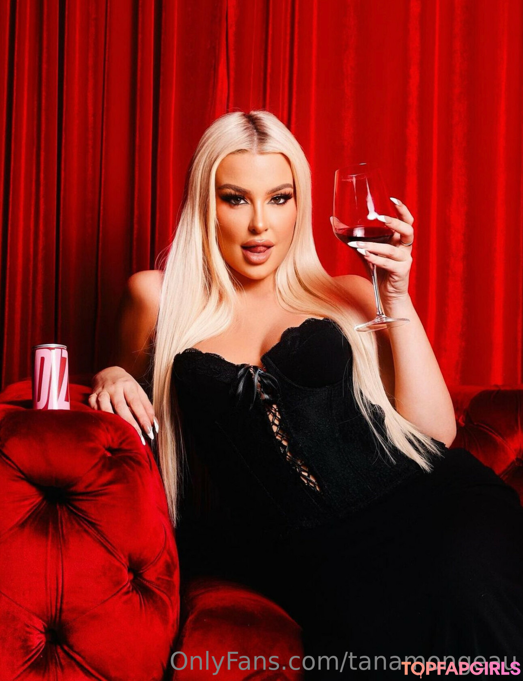 Tana Mongeau nudes pornstar gallery