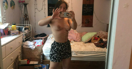 Eliza Chau beautiful pornstar gallery