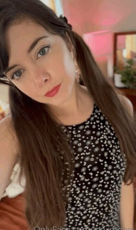 Jen Moon adult star pics