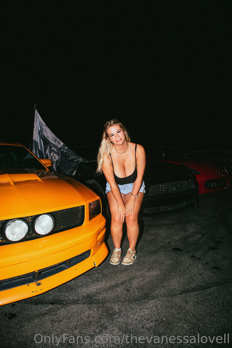 Vanessa Lovell sexy actress galleries