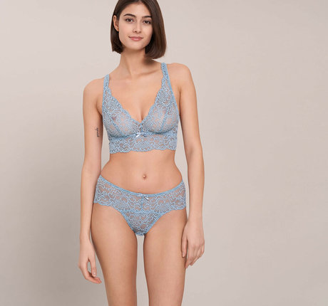 Mia Melano erotic pornstar pictures