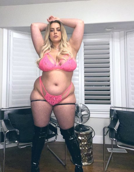 Katie Cummings star nice pictures