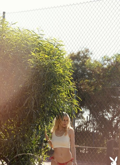 Olga De Mar porn model gallery